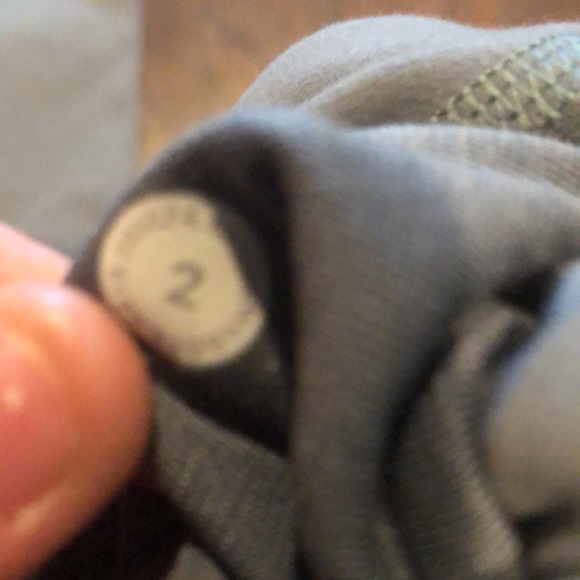 Leggings, not once worn, very good shape, feels amazing!! - Picture 3 of 3